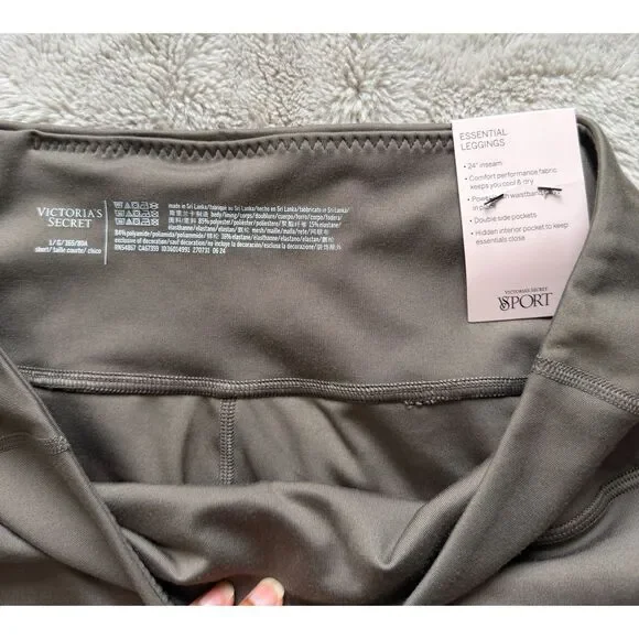 NWT Victoria's Secret Sport Essential 7/8 Leggings Olive Gray Size L - Picture 2 of 7